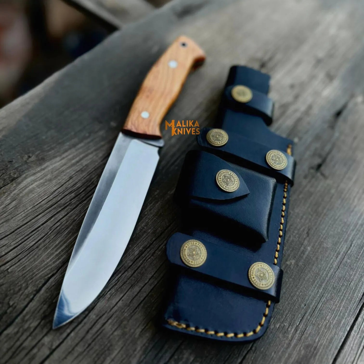 D2 Bushcraft Hunting Knife Walnut Handle