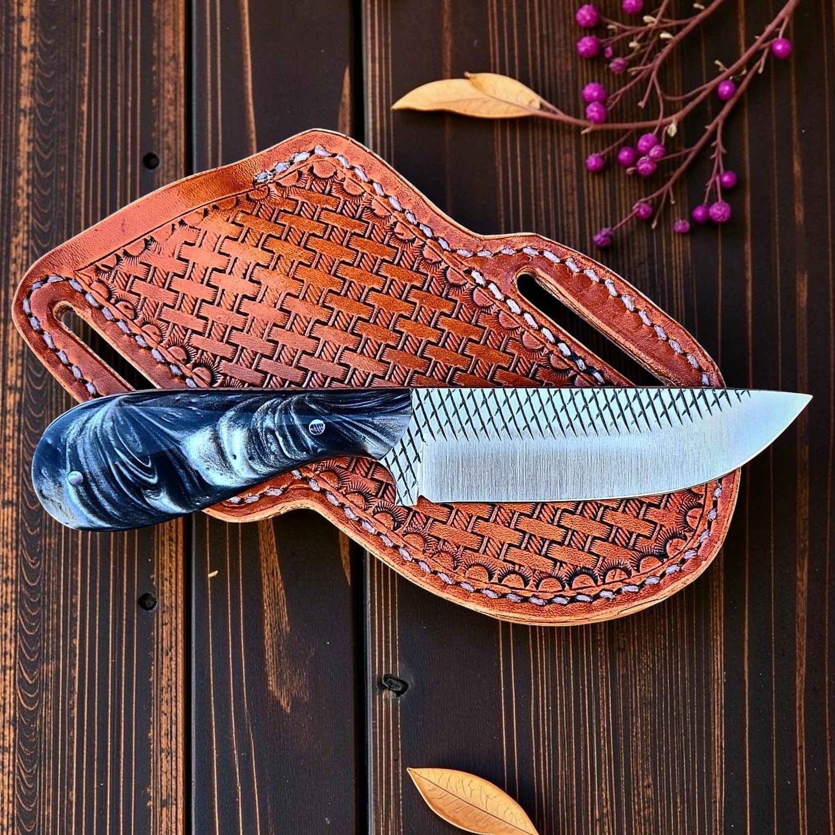 The Dusty Trail – Custom Handmade Rasp Steel Knife with Epoxy Resin Handle & Leather Sheath