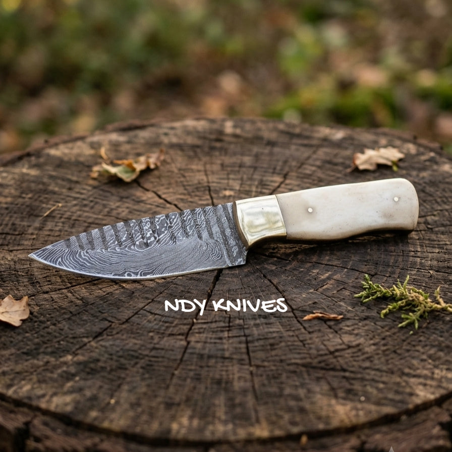 8" Damascus Steel Skinning Knife – Fixed Blade Skinner with Camel Bone & Brass Bolster