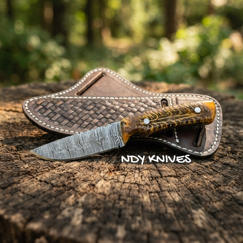 8" Damascus Steel Skinner with Golden-Amber Pinecone Handle