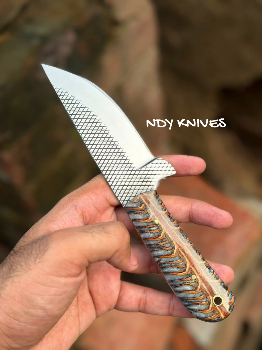 8" High-Carbon Rasp Steel Cowboy Knife with Charcoal Pinecone Handle