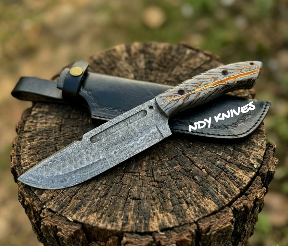 10.5" Damascus Hunting Knife – Fixed Blade Pinecone Resin Handle