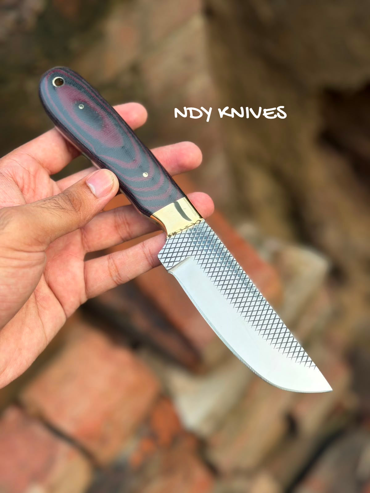 8" High-Carbon Rasp Steel Cowboy Knife with Black & Crimson G10 Micarta Handle