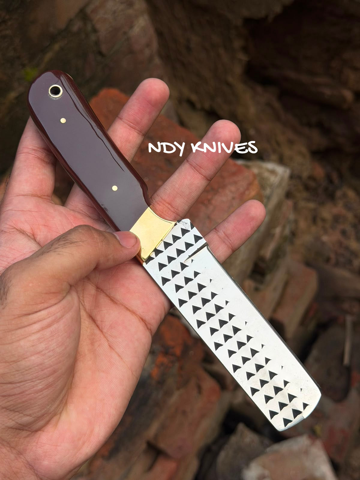 8" High-Carbon Rasp Steel Cowboy Bull Cutter Knife with Burgundy Resin Handle