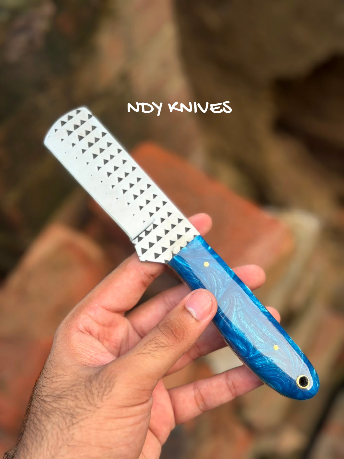 8" High-Carbon Rasp Steel Cowboy Bull Cutter Knife with Swirling Blue Resin Handle