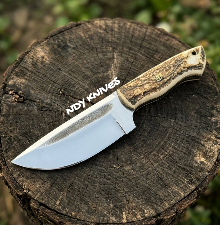 Classic J2 Stainless Steel Hunting Knife – Fixed Blade Stag Handle