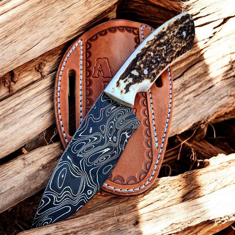 Custom Handmade Damascus Steel Knife with Leather Sheath