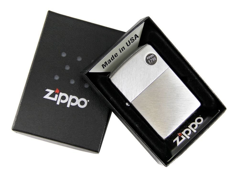 Zippo Classic Herringbone Sweep Lighter #24648