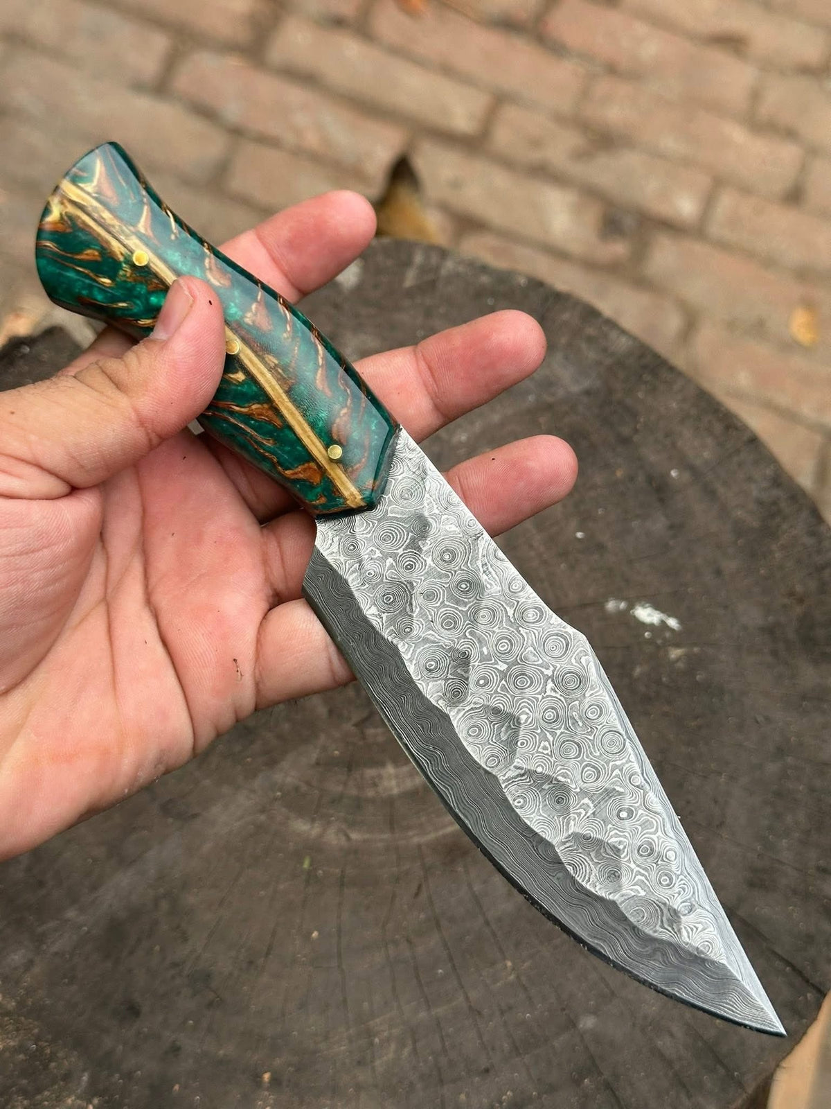 10" Damascus Steel Hunting Knife – Fixed Blade Pinecone Resin Handle
