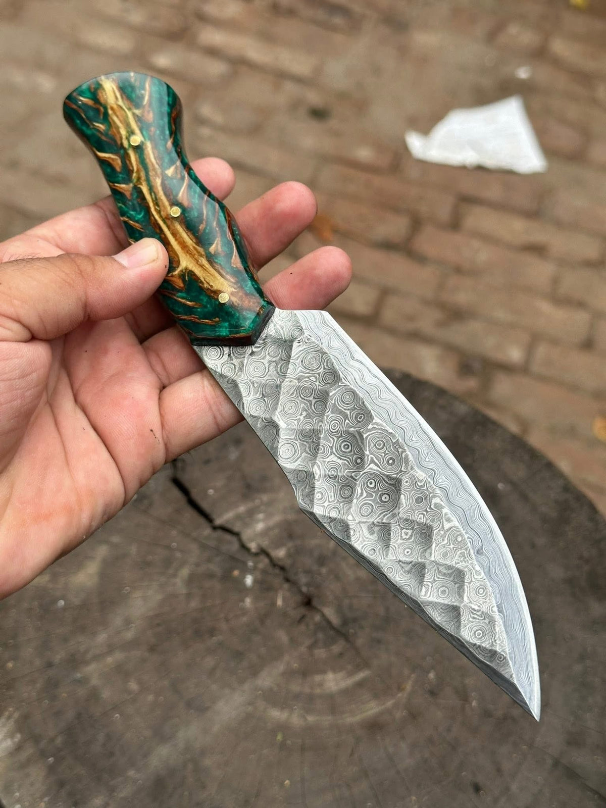 10" Damascus Steel Hunting Knife – Fixed Blade Pinecone Resin Handle