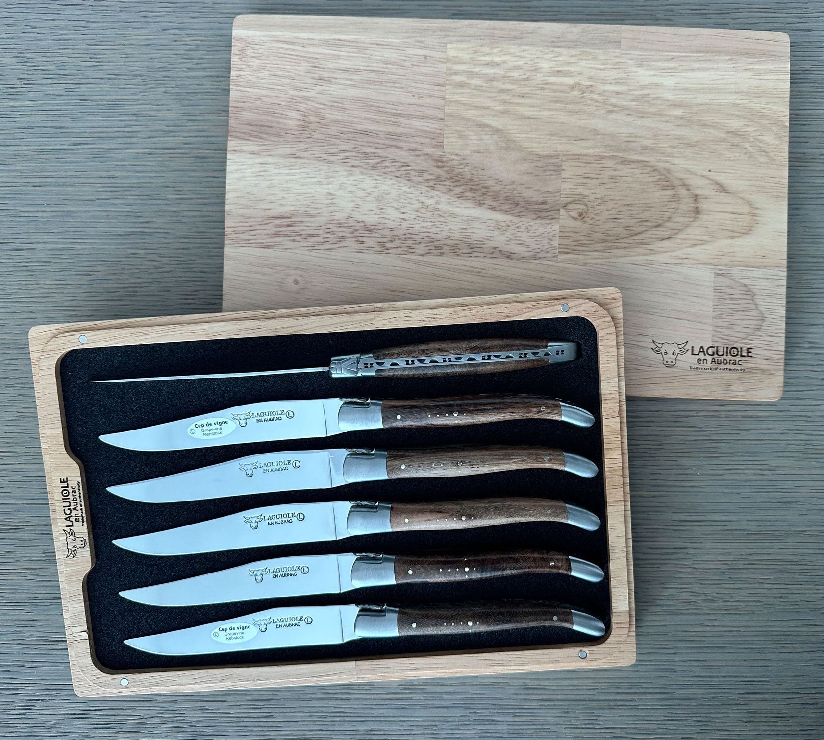Laguiole en Aubrac Handcrafted 6-Piece Steak Knife Set with Grapevine Wood Handles