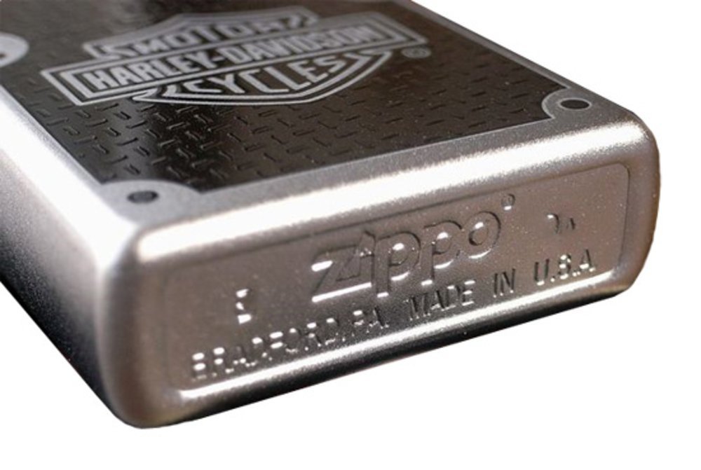 Zippo Harley-Davidson Carbon Fiber, Satin Chrome Lighter #24025