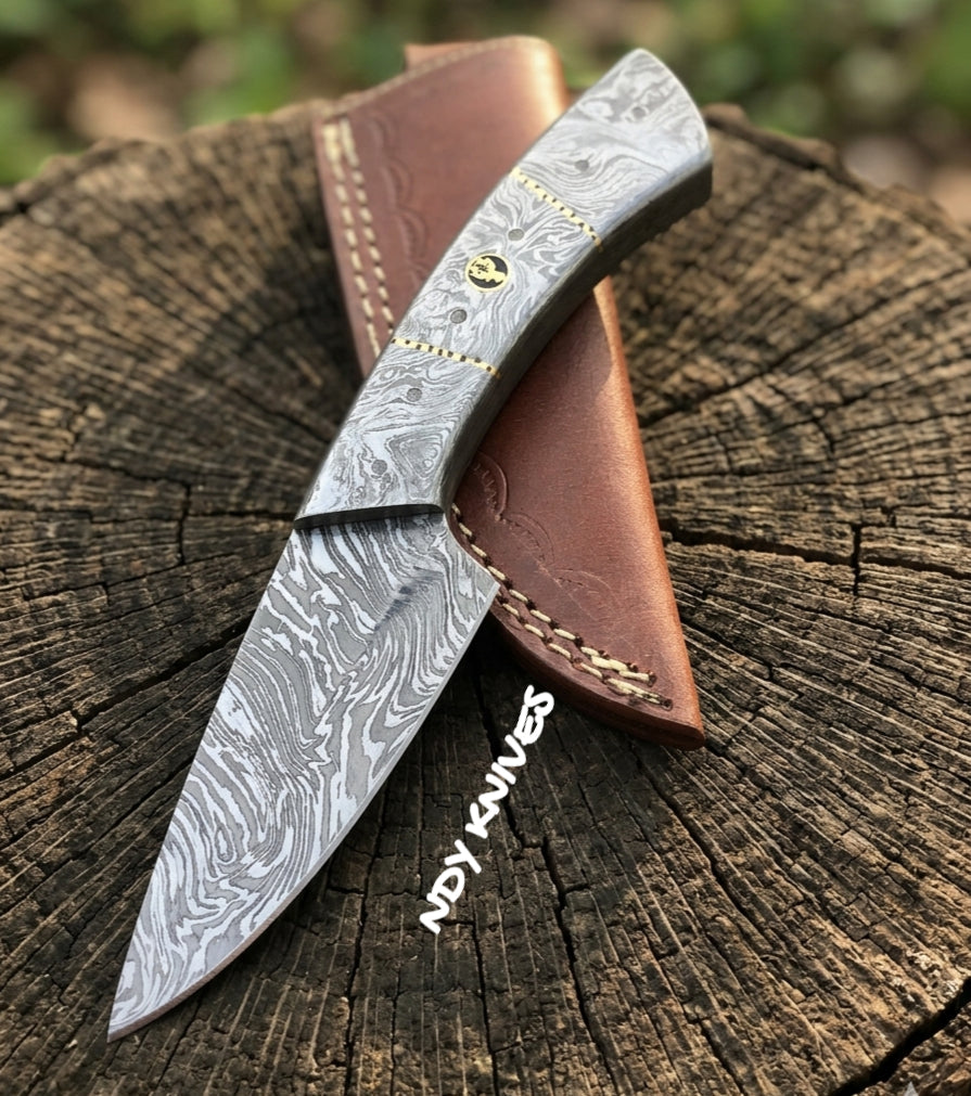 8" All-Steel Damascus Collector Knife – Fixed Blade Solid Handle