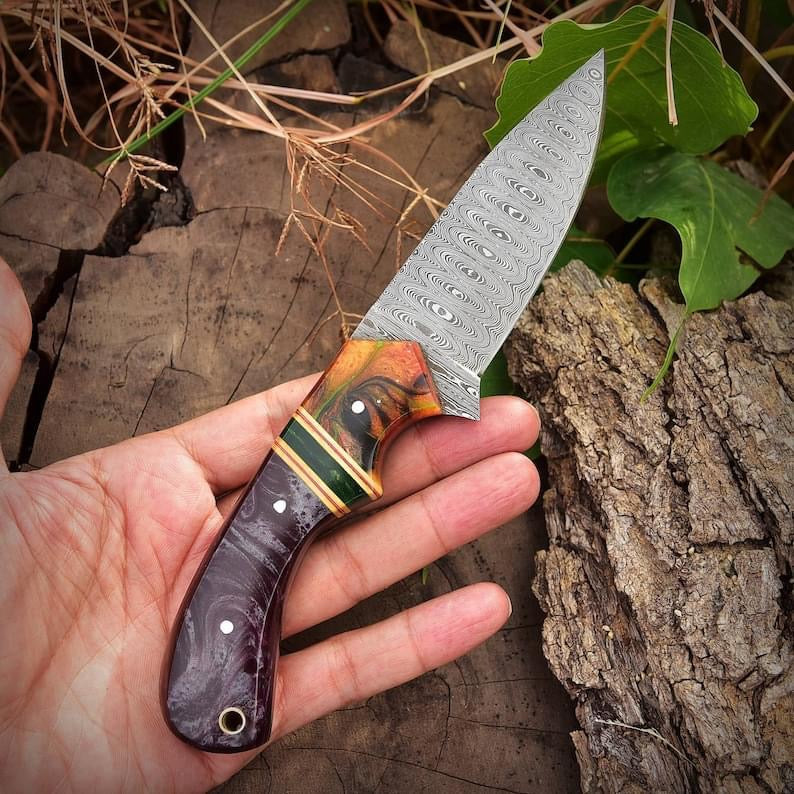 Best Skinning Knife 8” Handmade Damascus Steel with Resin Handle