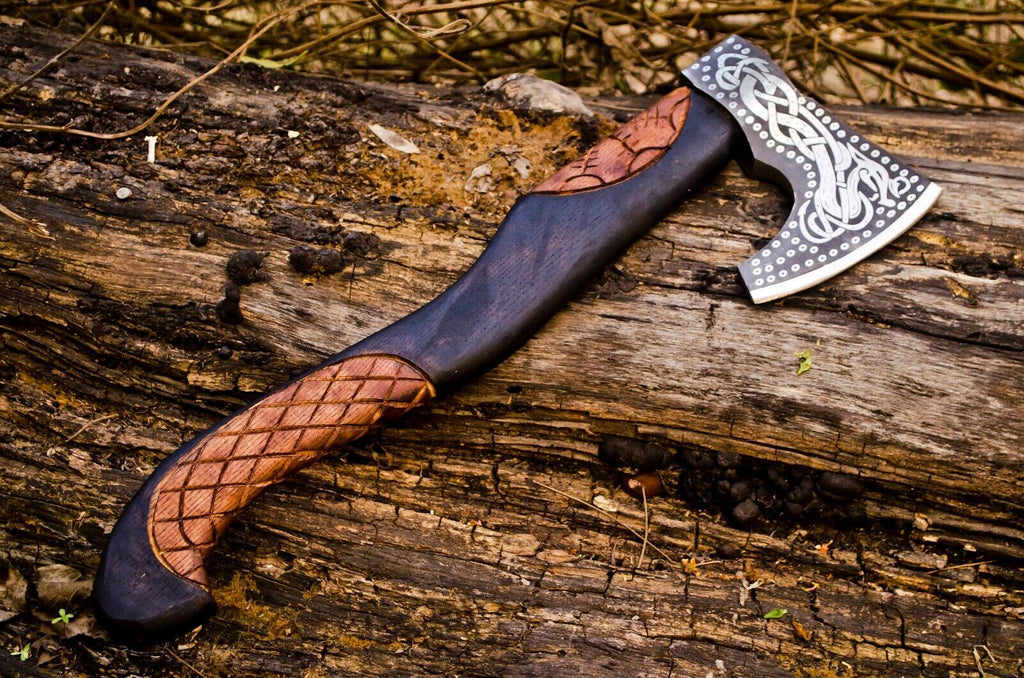Battle Viking Axes for Sale – Custom Forged Norse Axes with Leather Sheath & Comfortable Grip