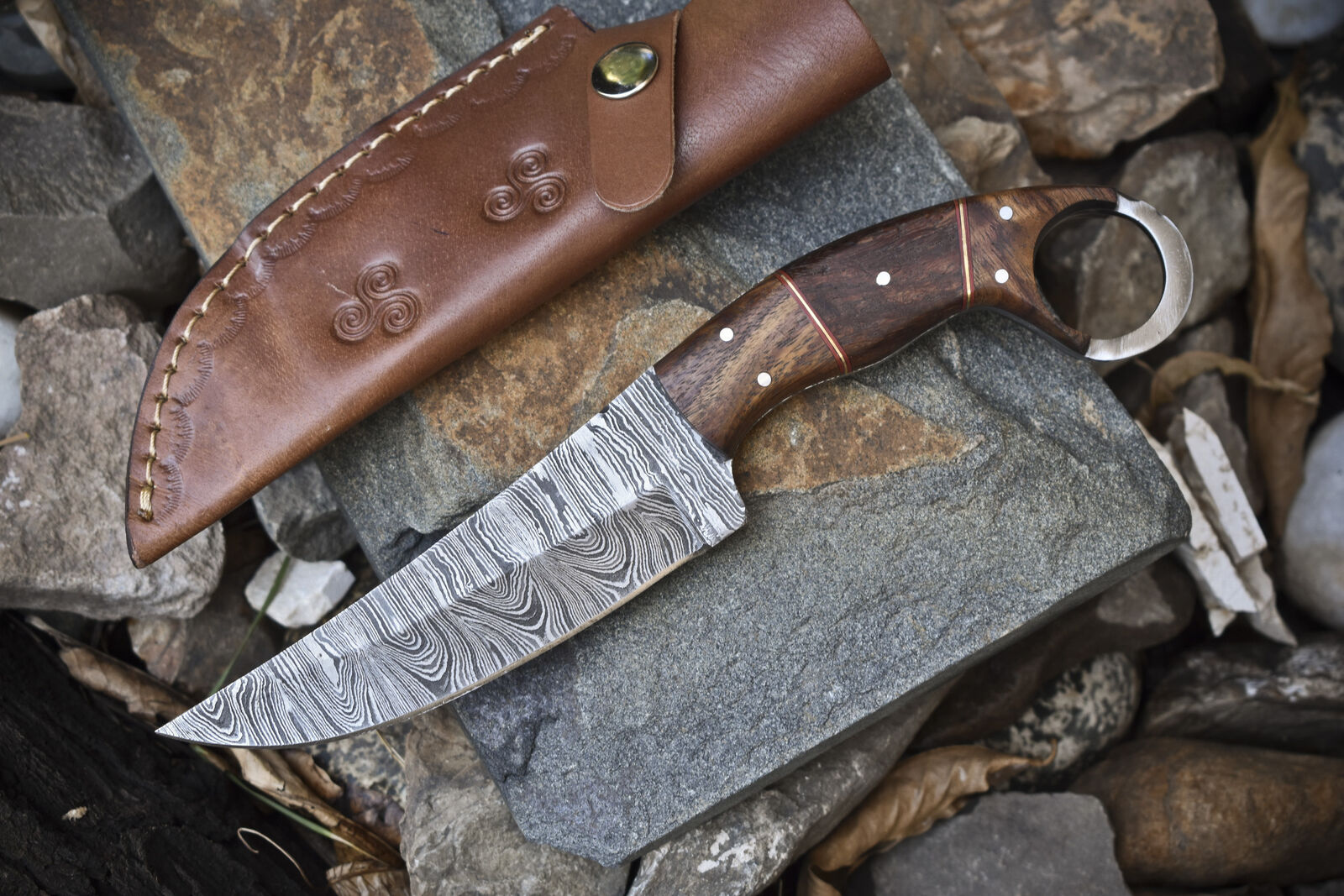 Best Custom Handmade Damascus Steel Hunting Knife – 8.5-Inch Blade with Pakkawood Handle and Leather Sheath