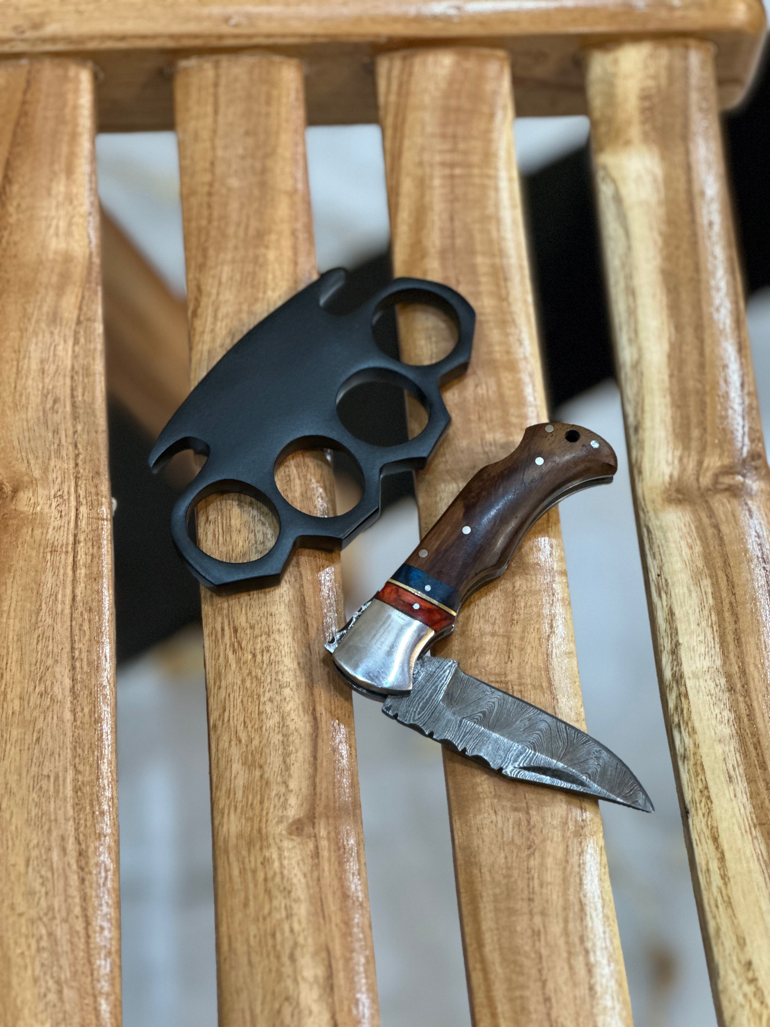 Custom Handmade Black Steel Knuckle Duster with Pocket Knife & Belt Loop Leather Case - Solid Brass Construction