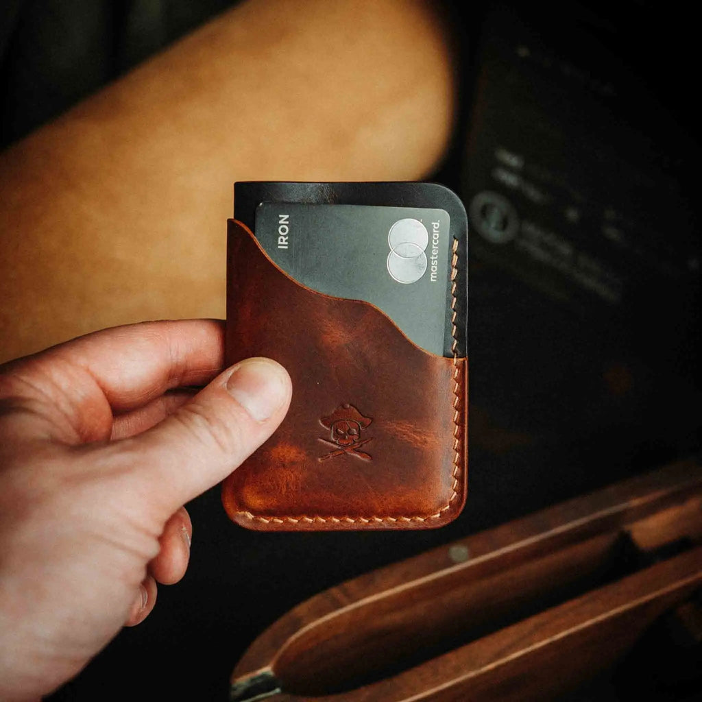 Venturer v2 – Minimalist Leather Wallet