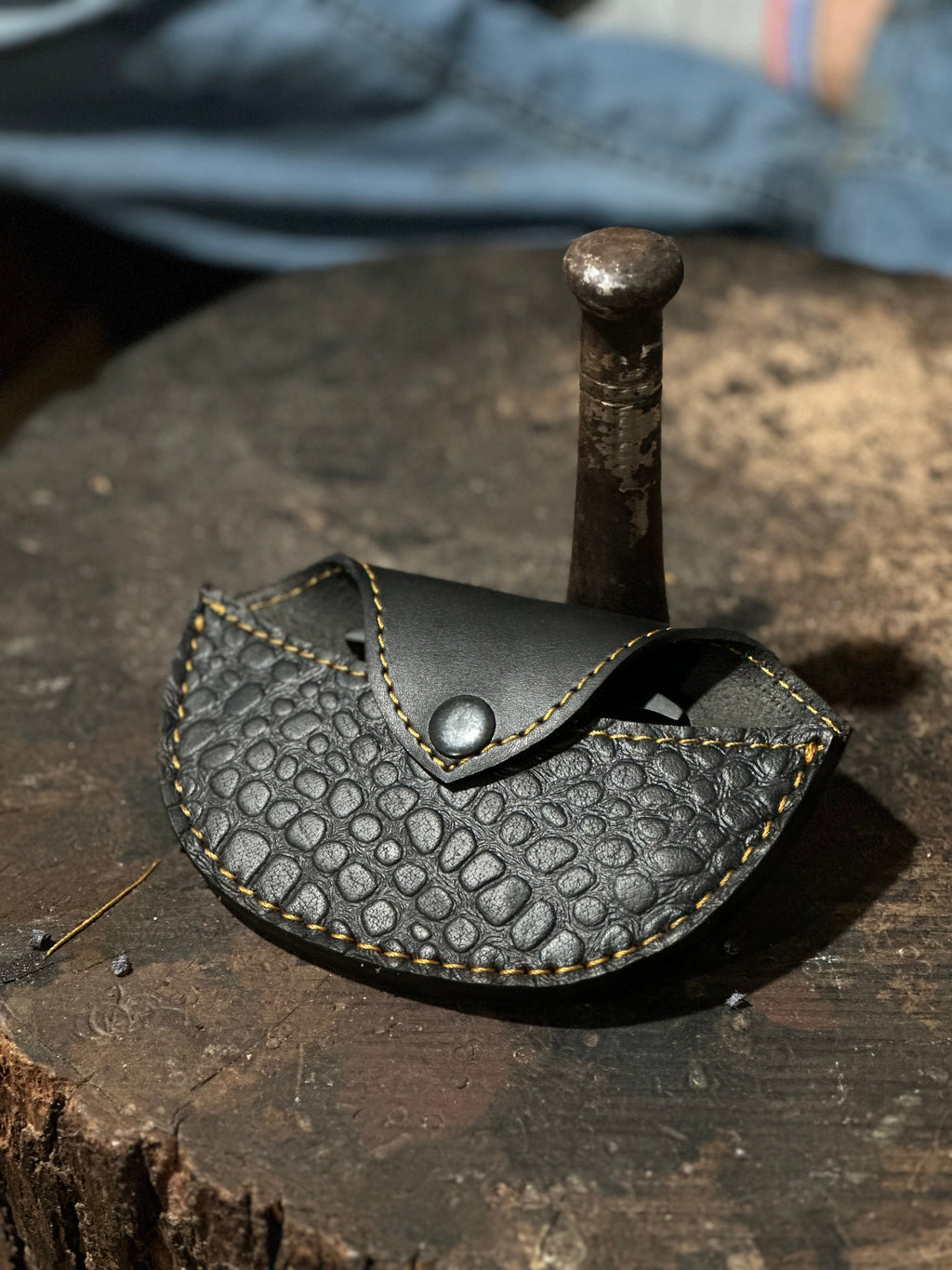 Tactical Black Steel Knuckle Duster with Brass Core & Leather Belt Case – Custom EDC Self-Defense Tool