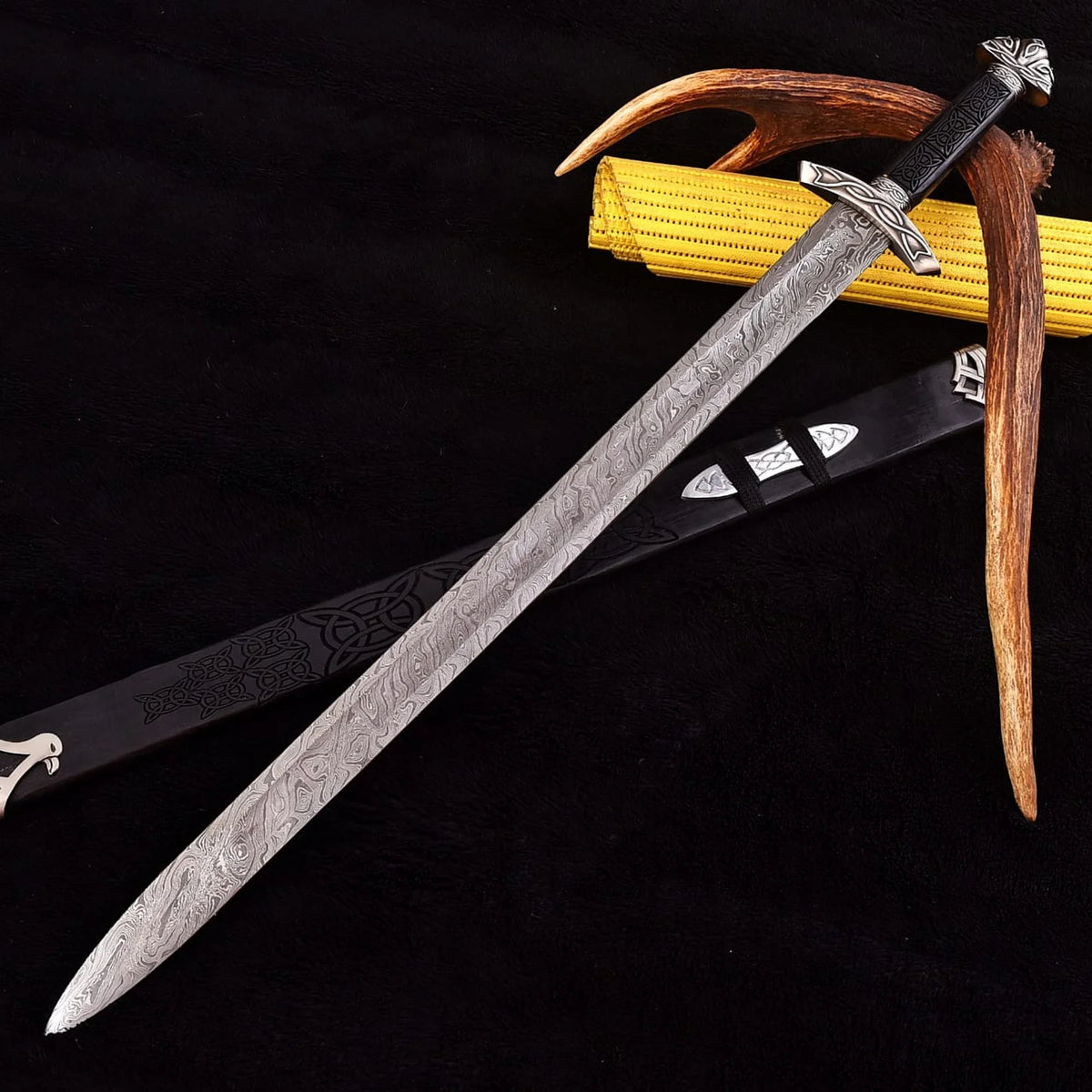 Northmen Viking Sword with Damascus Blade and Beast Head Chape