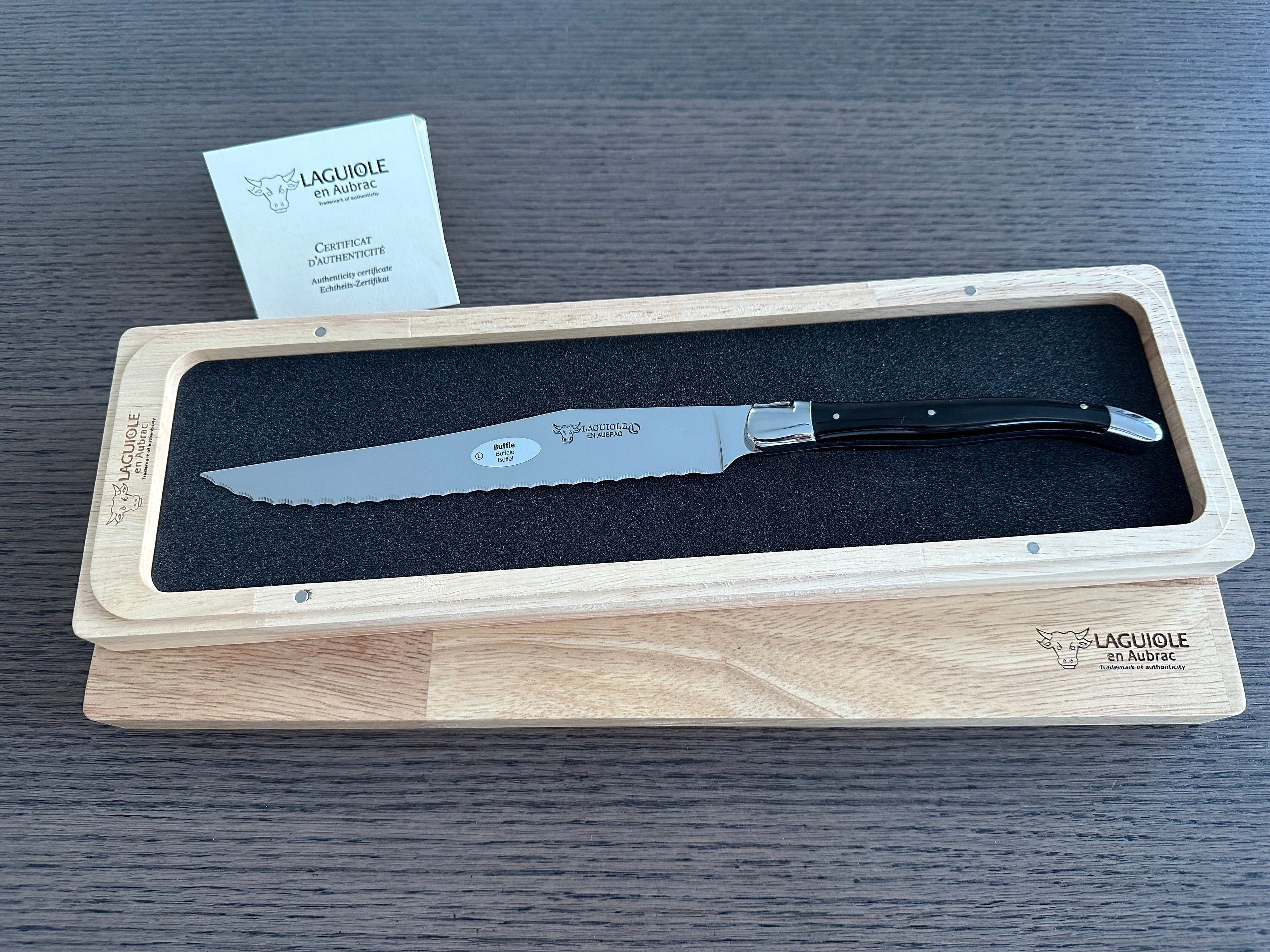 Laguiole en Aubrac Stainless Steel Bread Serrated Knife With Buffalo Handle, 7-in