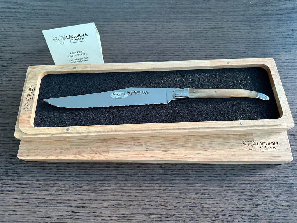 Laguiole en Aubrac Stainless Steel Bread Serrated Knife With Solid Horne Handle, 7-in