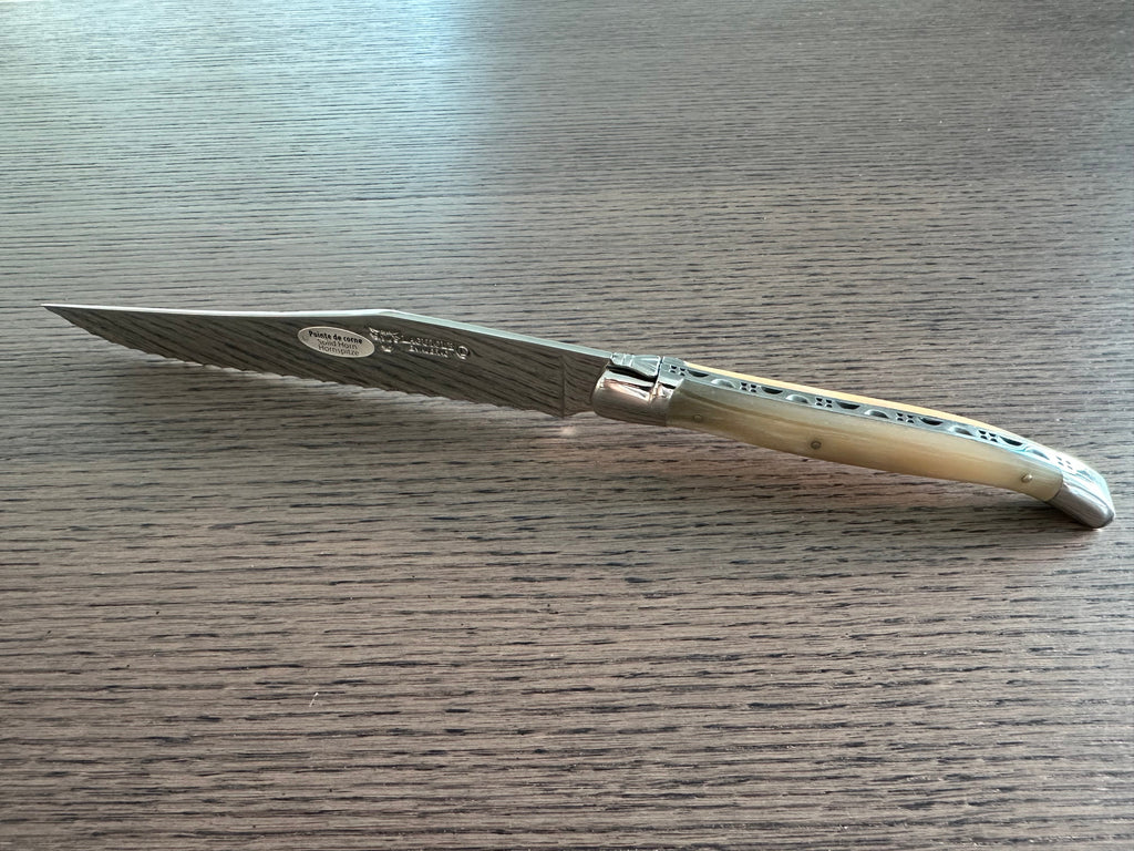 Laguiole en Aubrac Stainless Steel Bread Serrated Knife With Solid Horne Handle, 7-in