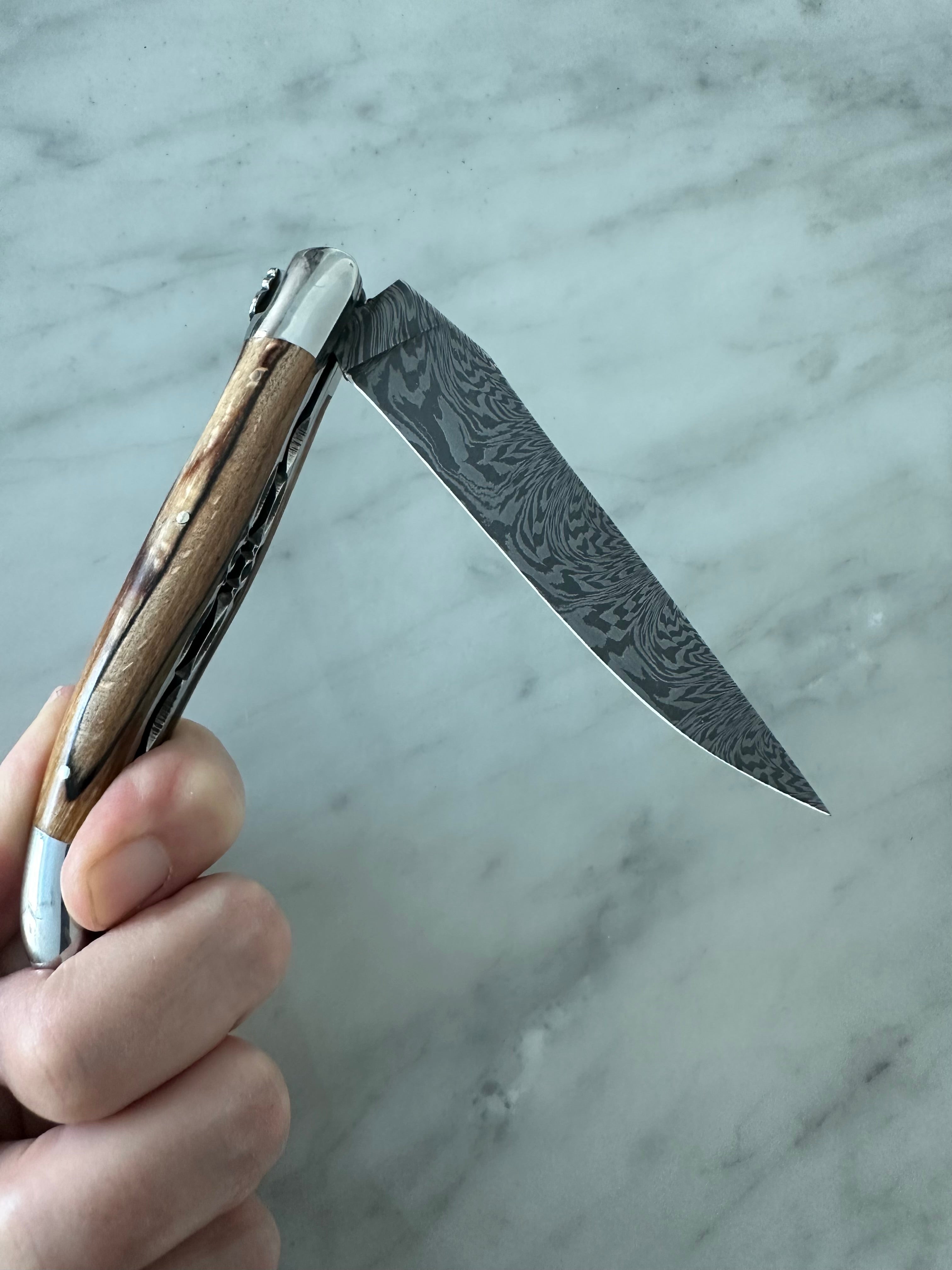 Laguiole en Aubrac Handcraft Double Plated Damascus Folding Knife, Aubrac Wood Handle, Special Forged Bee, 4.75-in