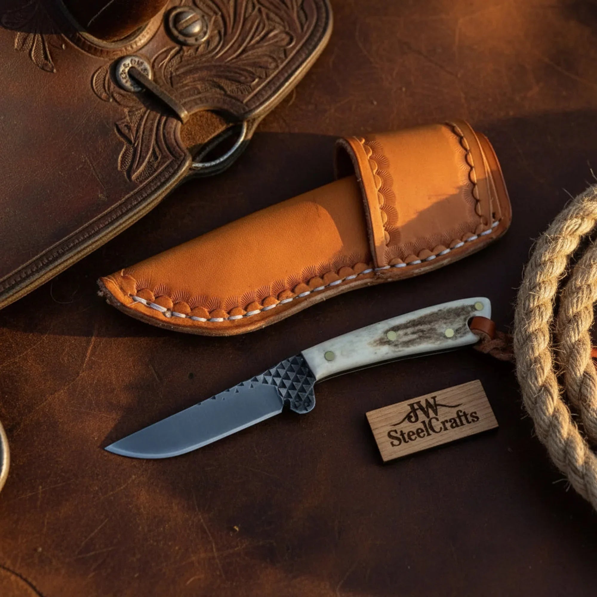 Staghorn Farrier Skinner Knife for Barn and Stable Work