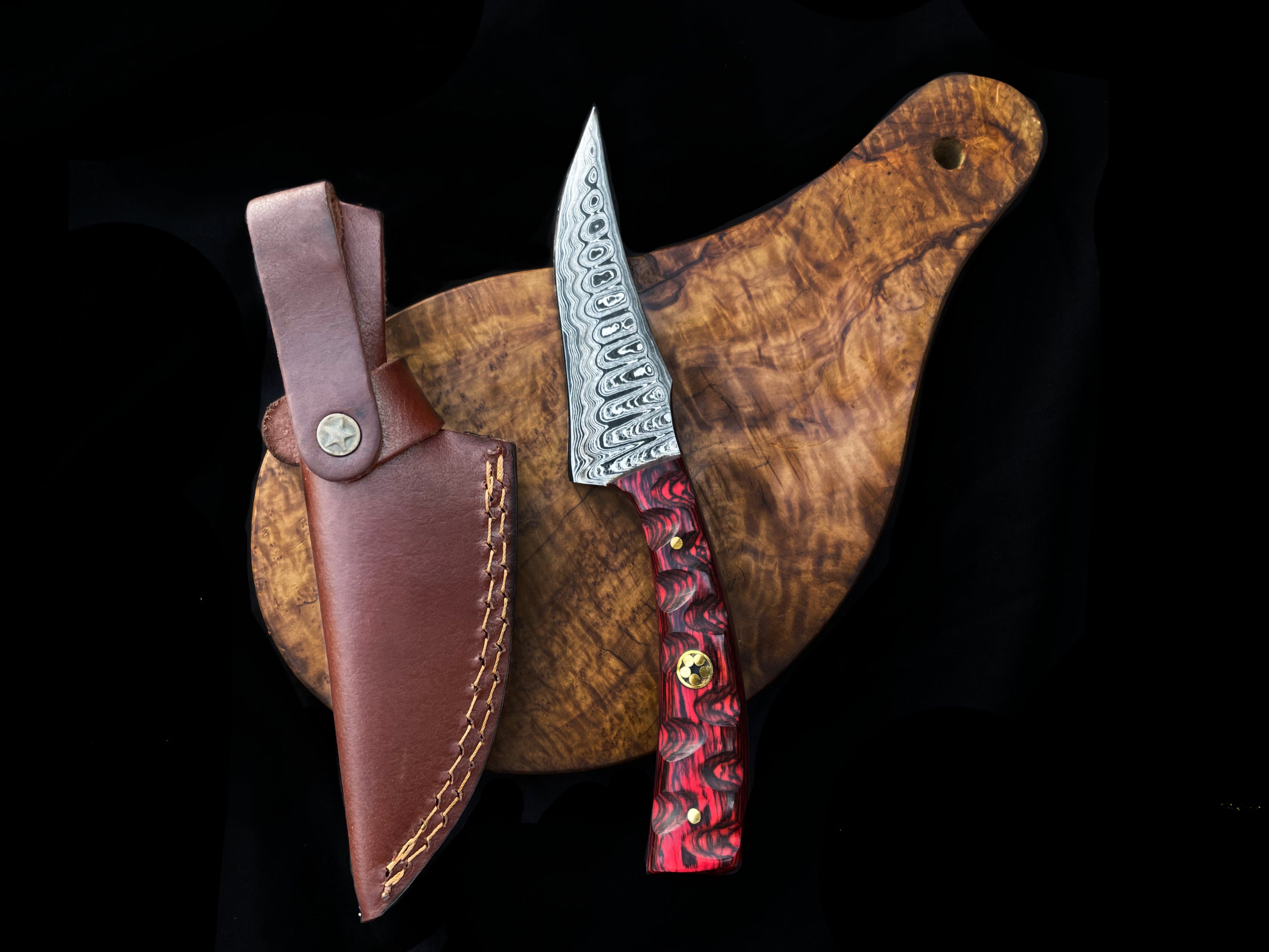 Red Diamond Wood Damascus Hunting Knife with Dyed Bone Handle