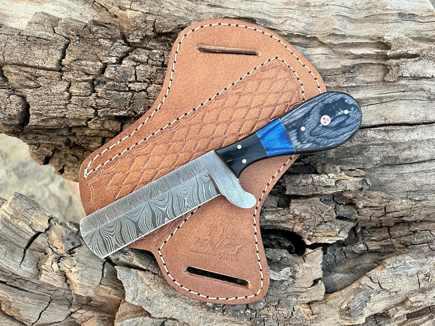 Custom Handmade Bull Cutter Knife – Damascus Steel with Resin & Pakka Wood Handle