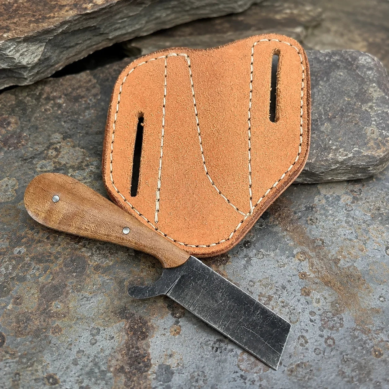 The Plainsman – Custom Handmade D2 Steel Bull Cutter Knife with Walnut Wood Handle & Leather Sheath