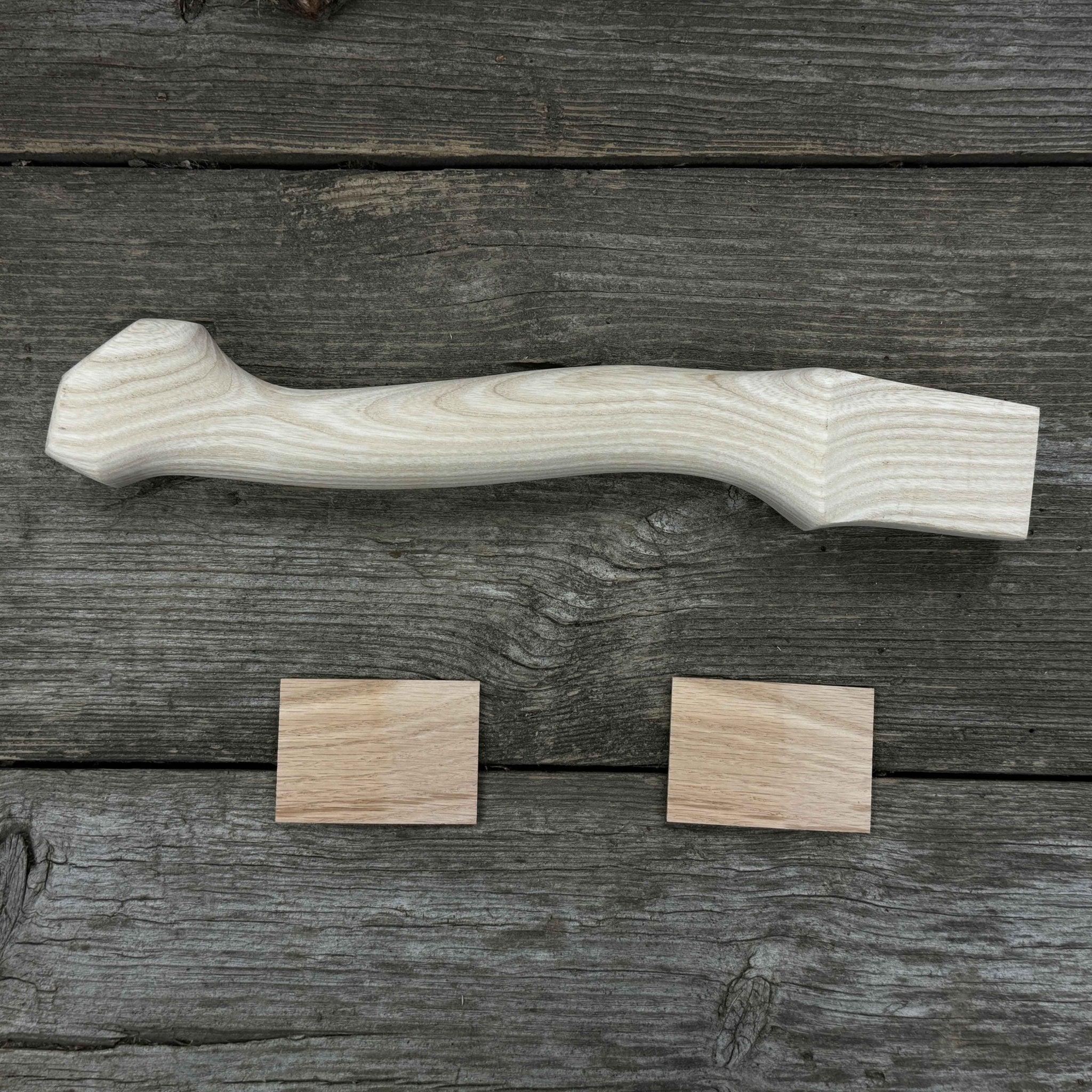 Ash Wood Axe Handle with Red Oak Wedges, 33 cm (12.99 inches)