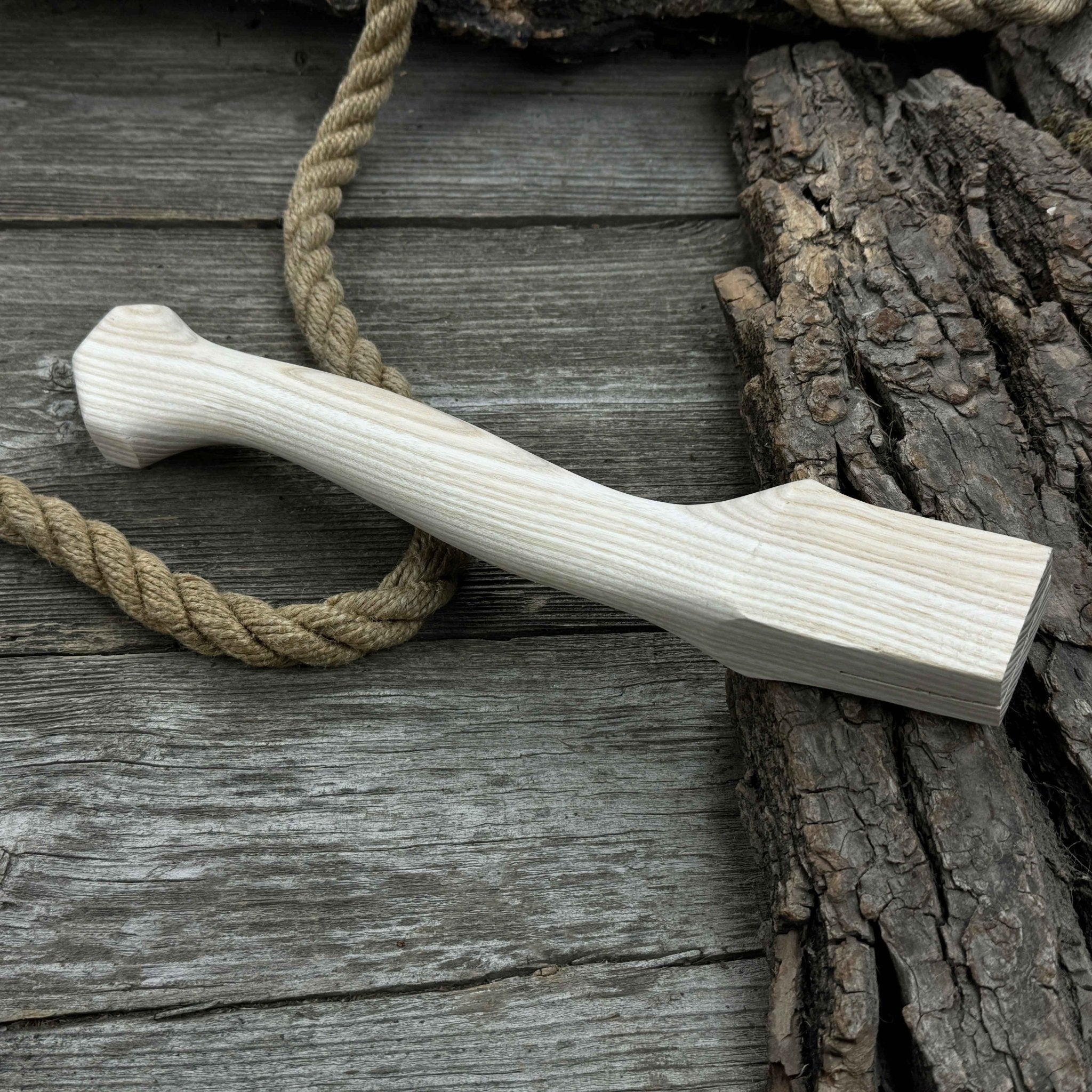 Ash Wood Axe Handle with Red Oak Wedges, 33 cm (12.99 inches)