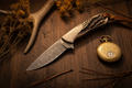 Horizontal Carry Western Knife – Damascus Steel & Antler Horn Handle with Leather Sheath | 7"