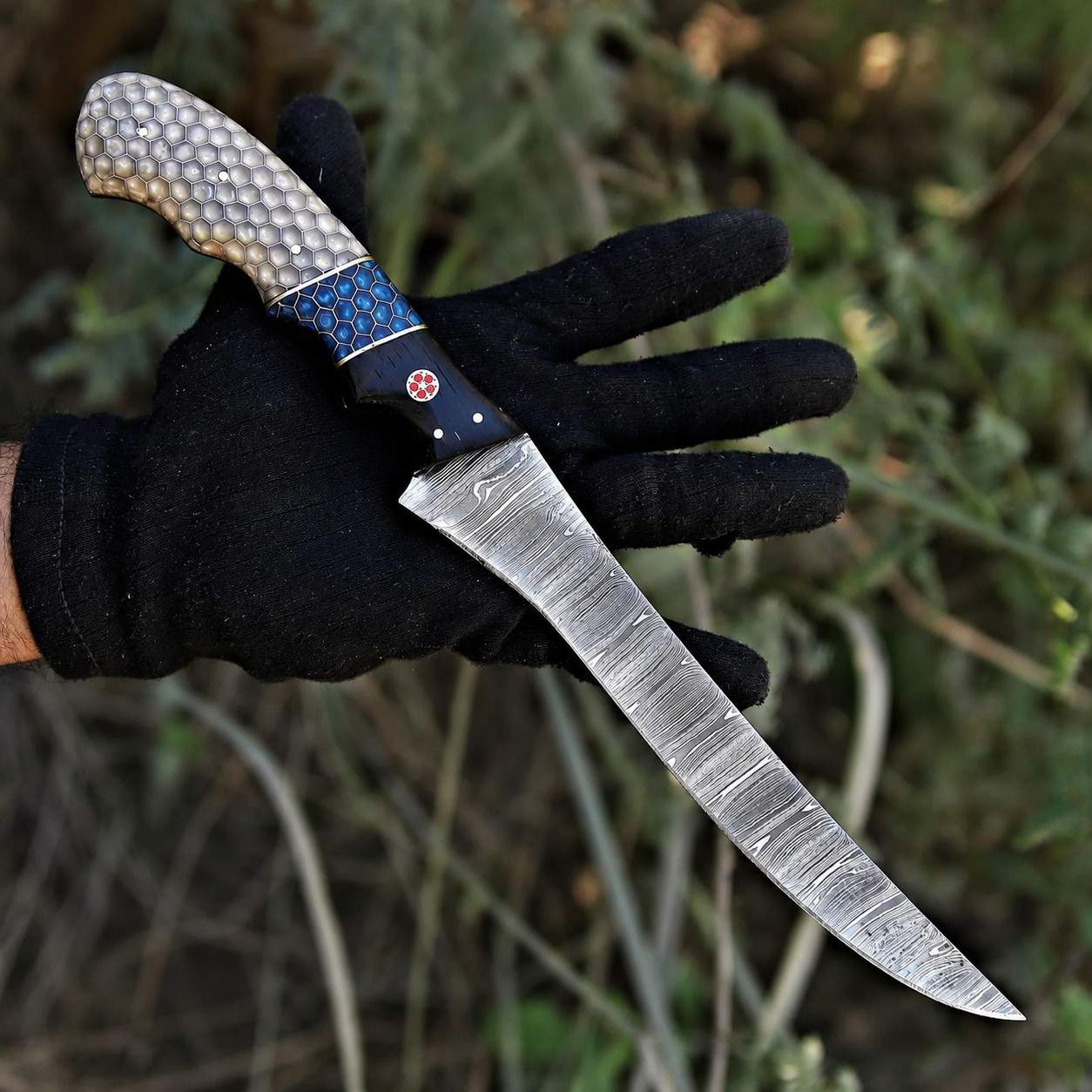 Damascus Fillet Knife – 8" Flexible Blade with Silver Honeycomb Handle