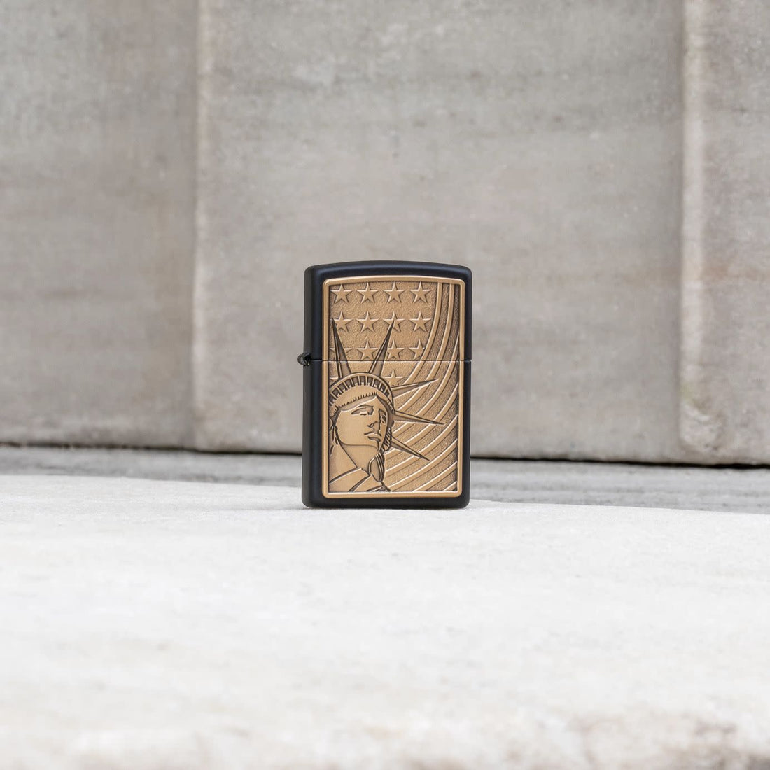 Zippo Statue of Liberty Emblem, Black Matte Lighter #48921