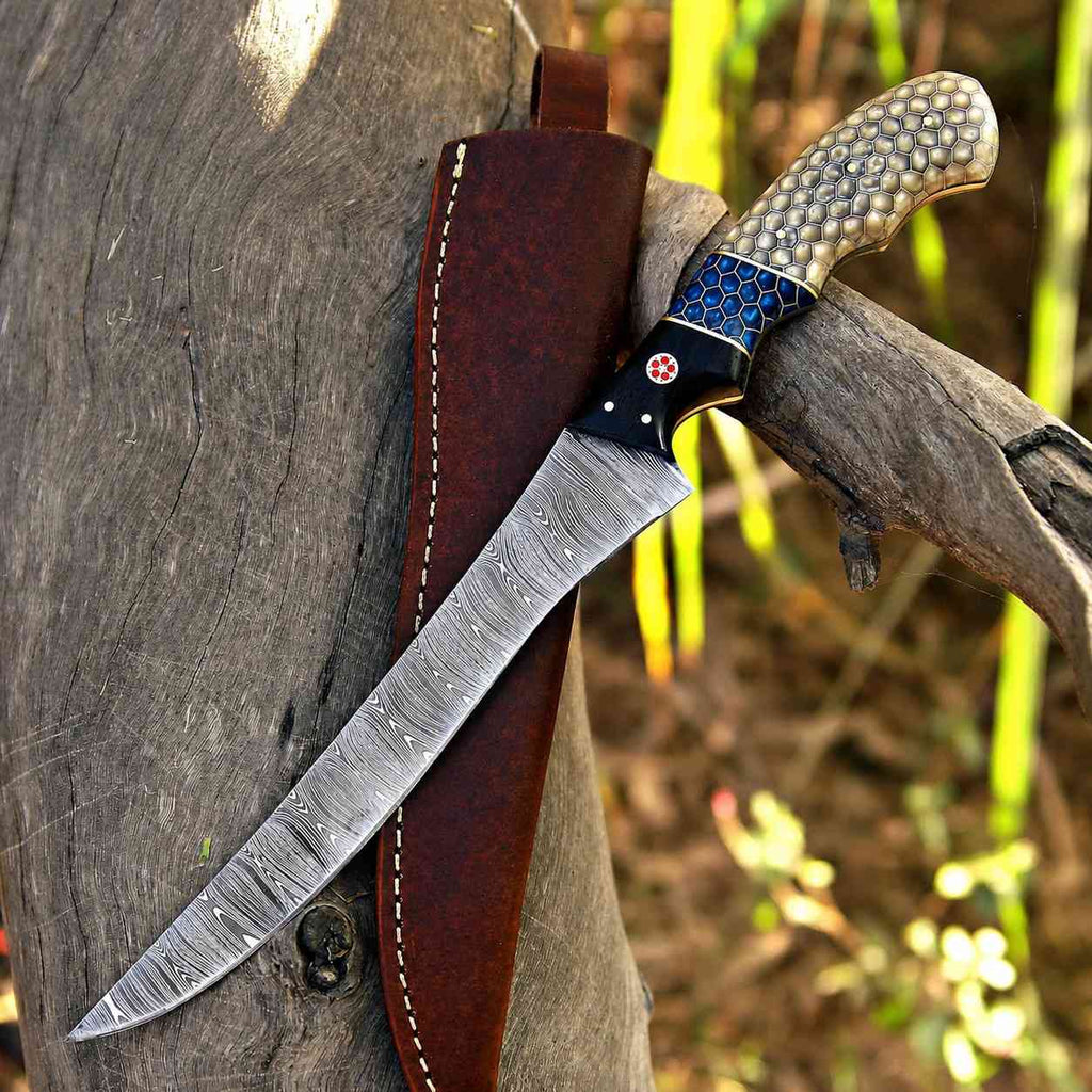 Damascus Fillet Knife – 8" Flexible Blade with Silver Honeycomb Handle