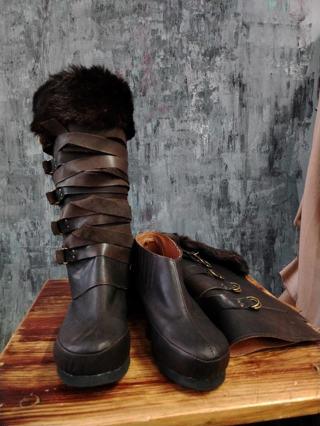 Assassian Black Boots with fur / boots set