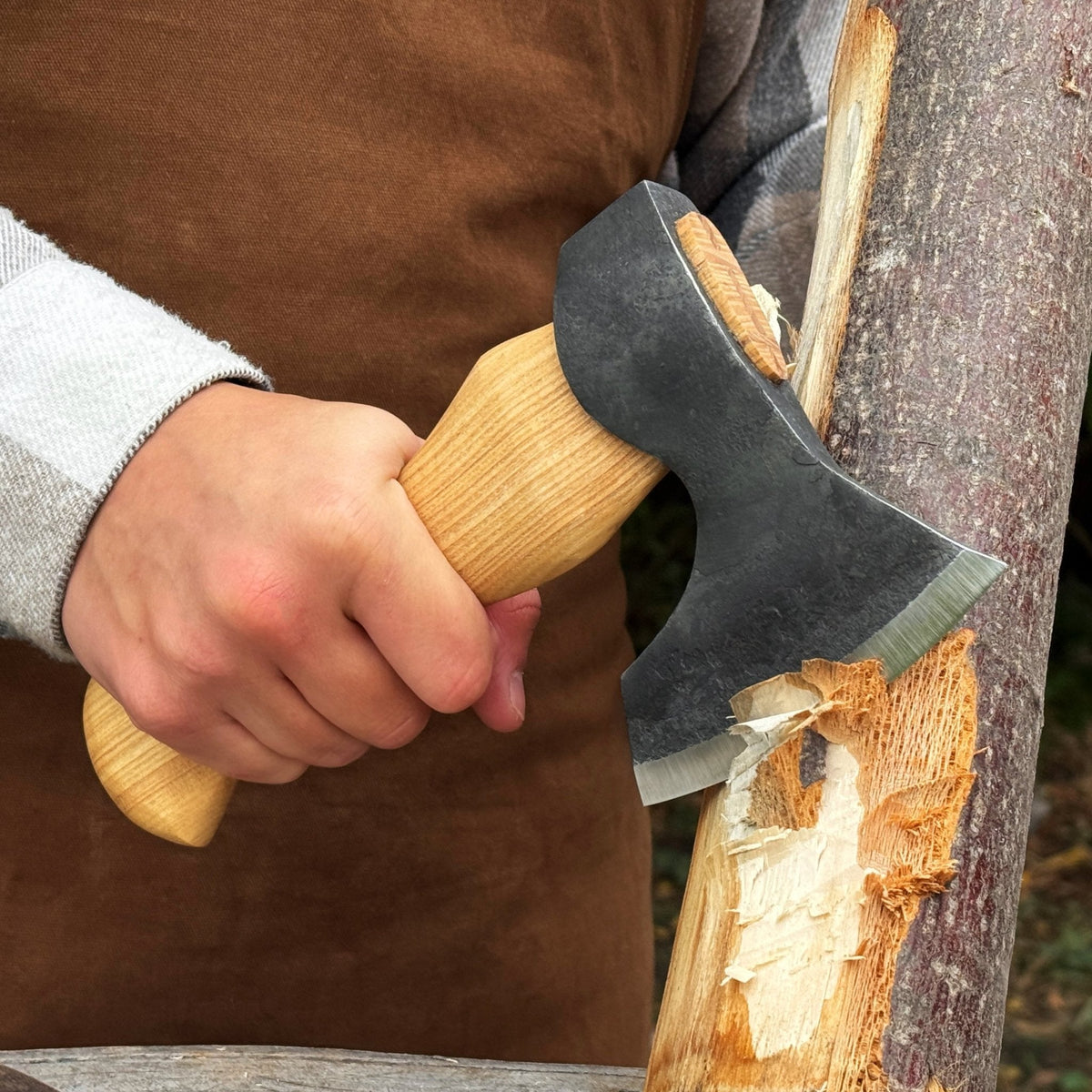 Small Carving Axe with Belt Loop, 0.47 kg (1 lb)